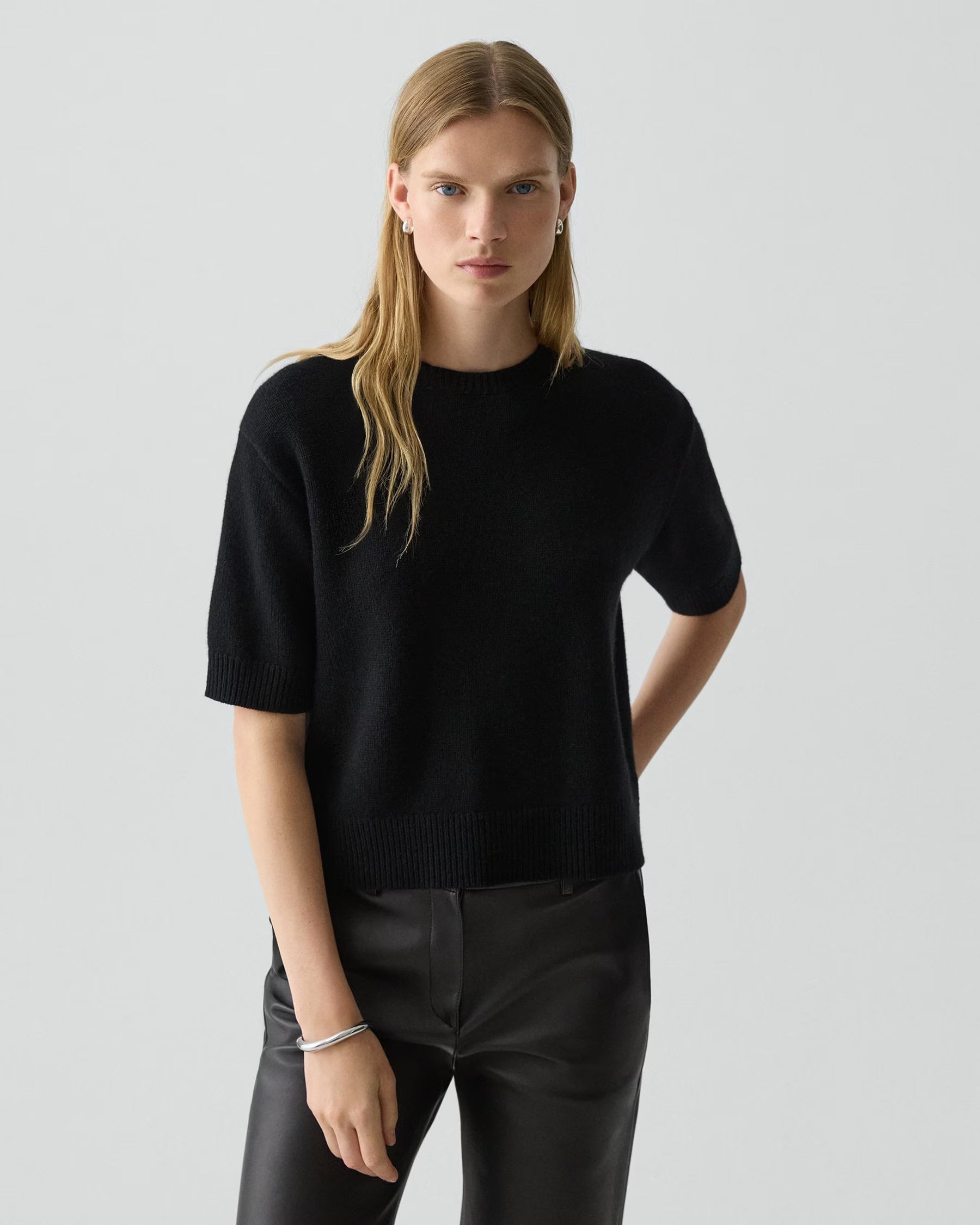 Theory Cashmere Cropped Tee - Black