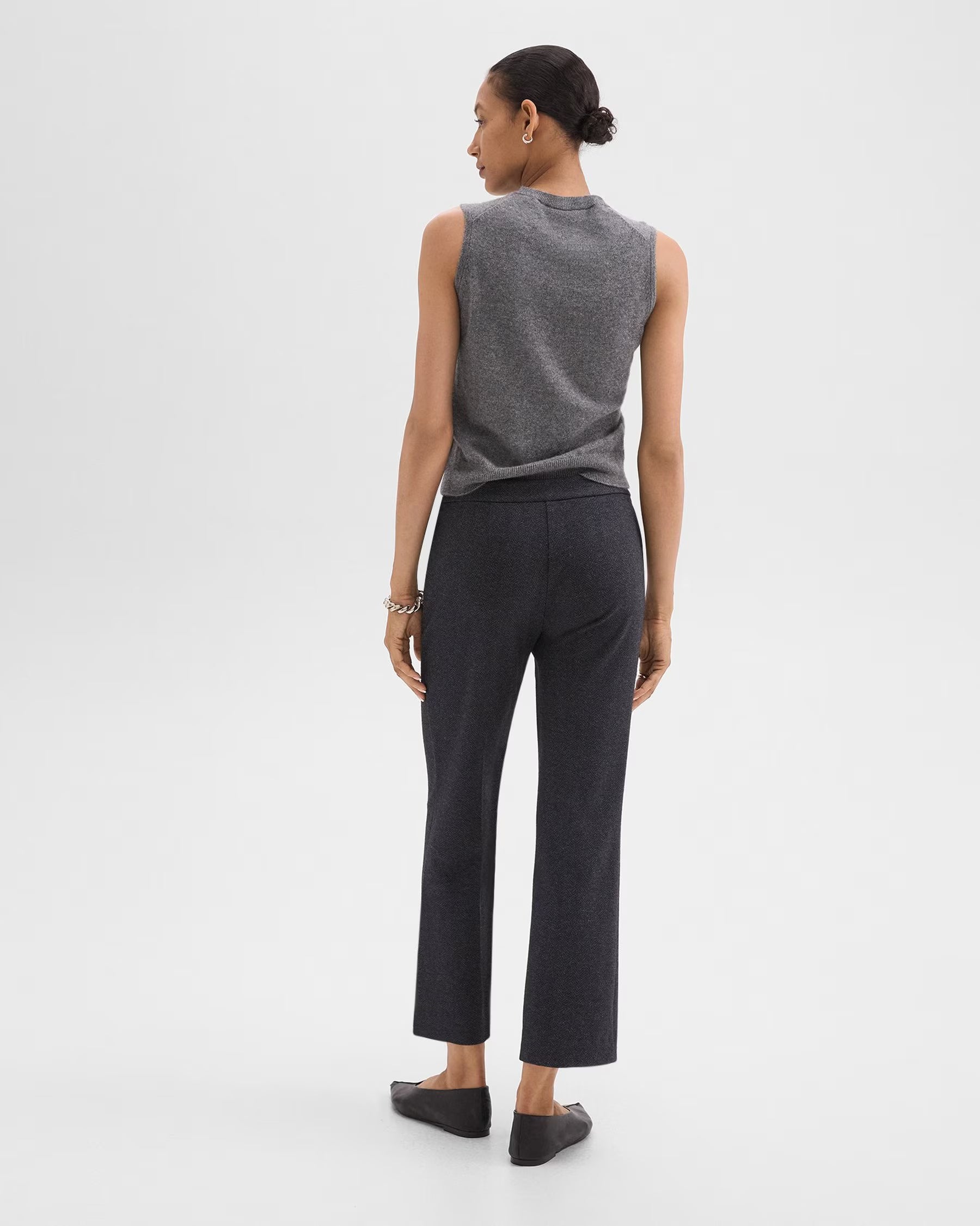 Theory Kick Pant in Herringbone Knit- Charcoal Melange