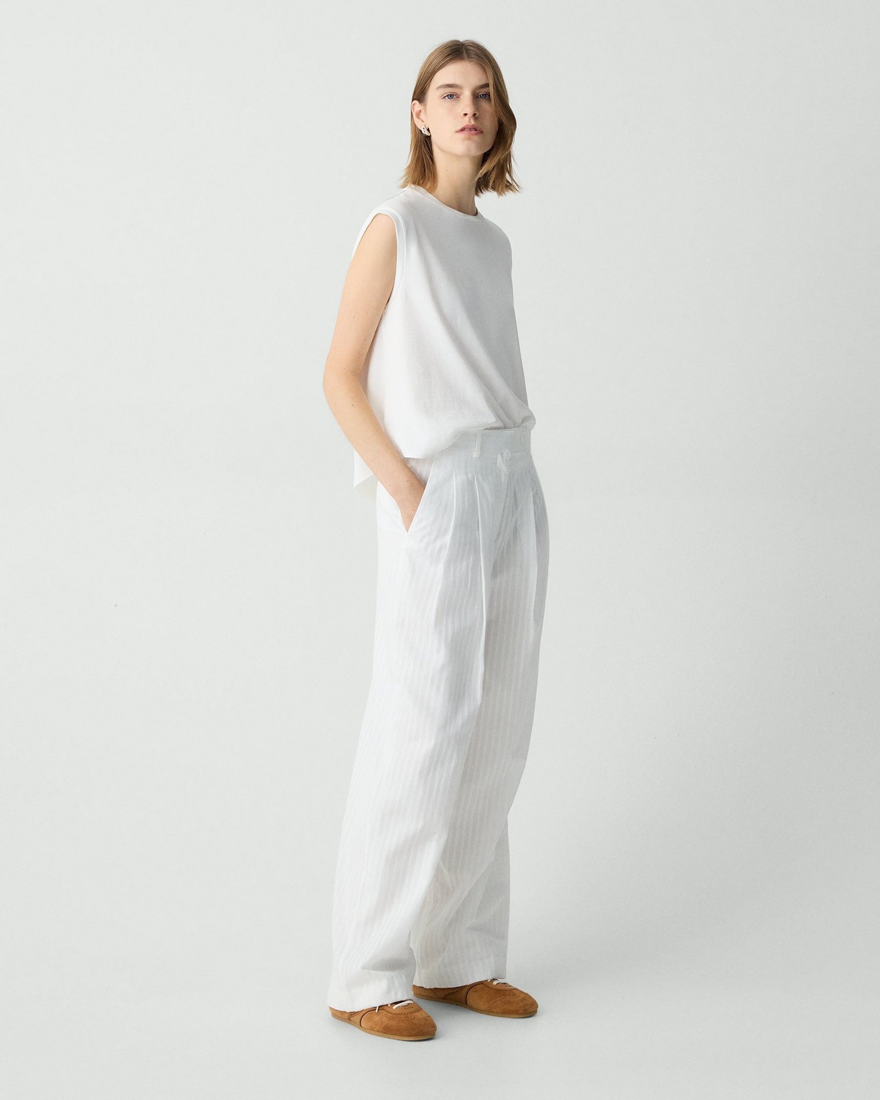 Theory Double Pleat Pant - White