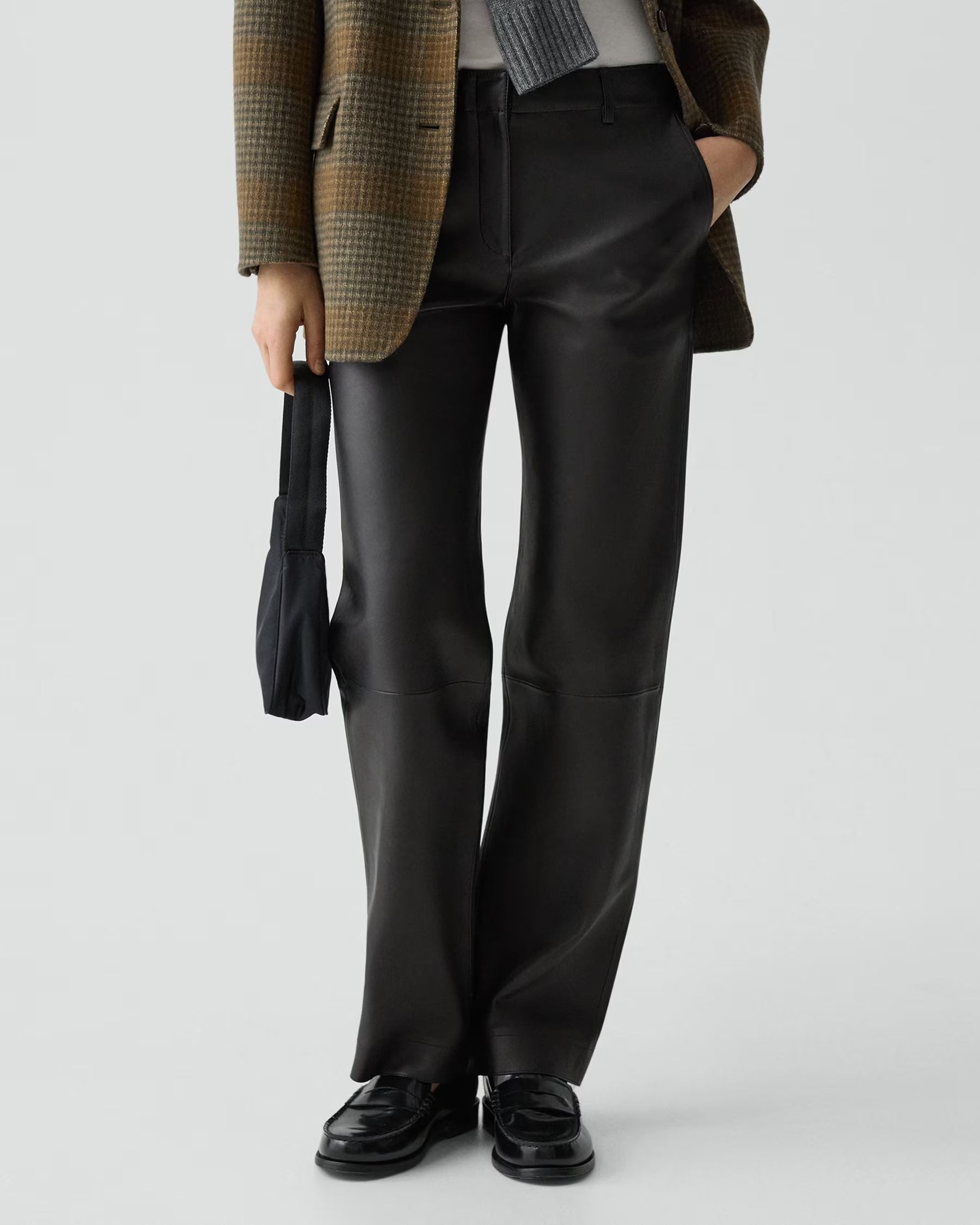 Theory Classic Straight Pant in Sleek Leather - Black