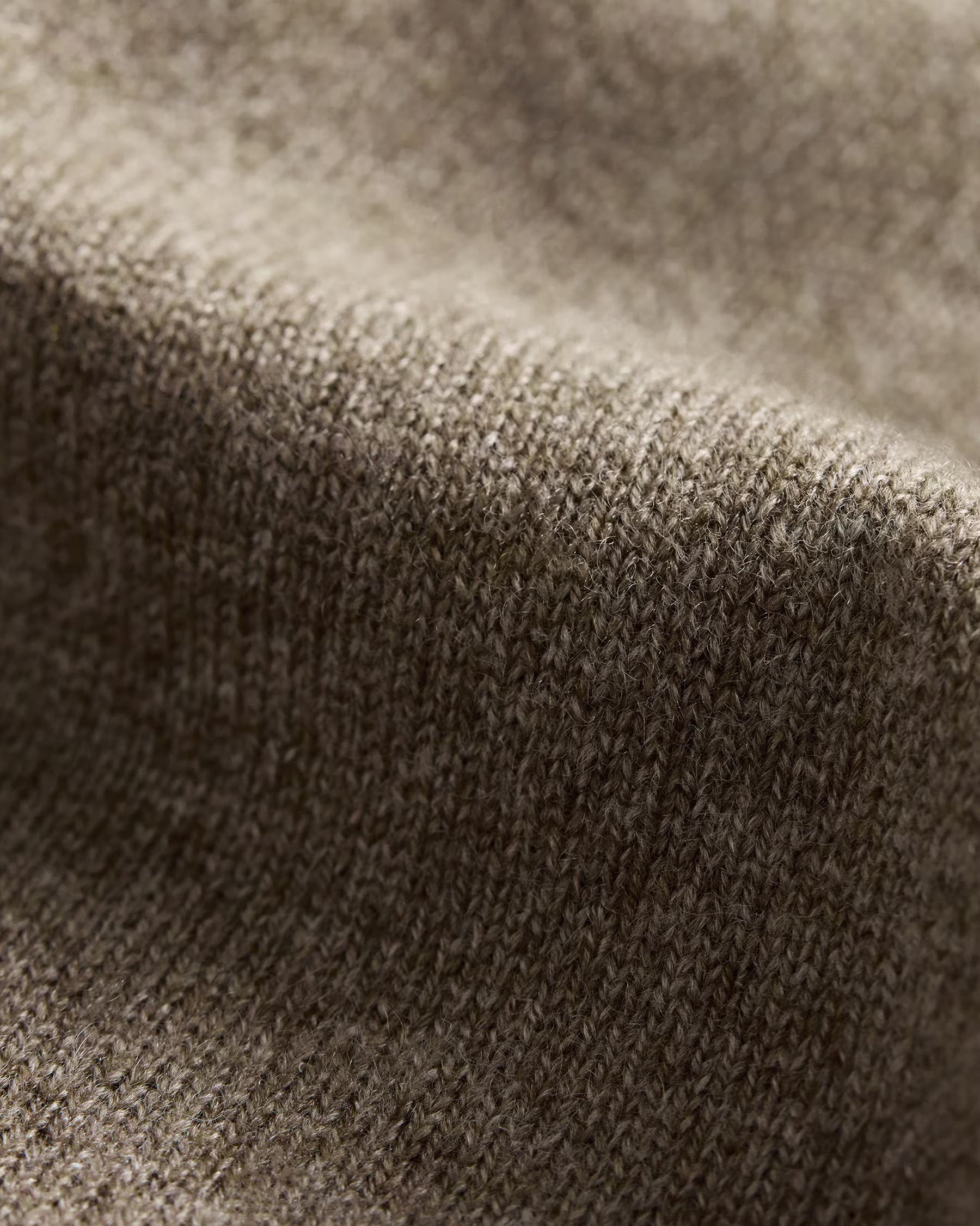 Theory Hilles Quarter-Zip Sweater in Cashmere - Dark Feather Melange