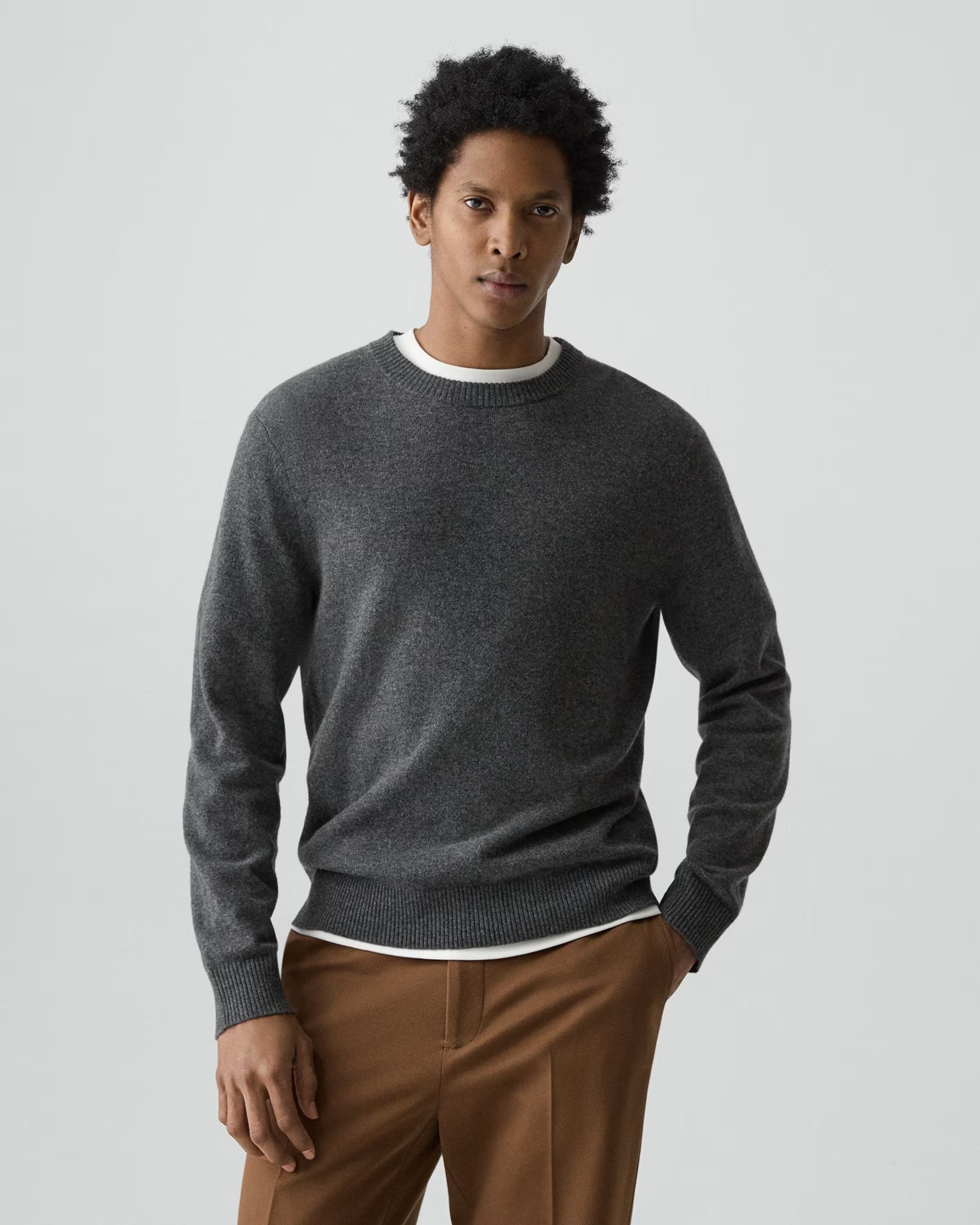 Theory Hilles Crewneck Sweater in Cashmere - Charcoal Melange