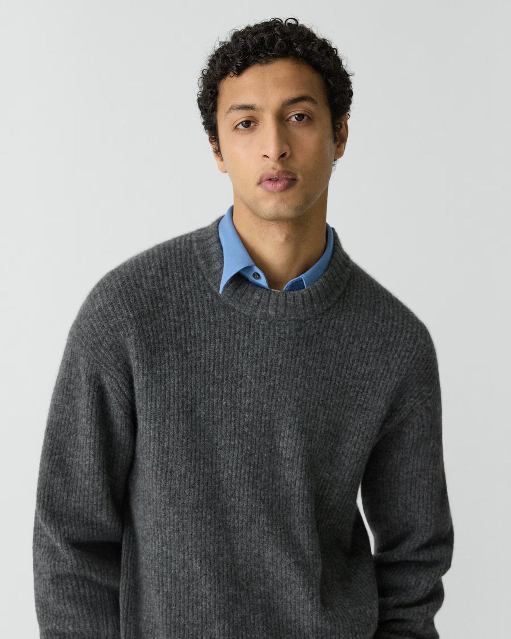 Theory Astor Wool Relaxed Crewneck Sweater - Charcoal