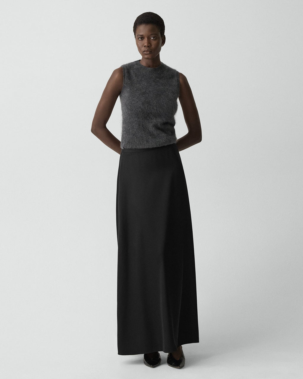 Theory A-Line Maxi Skirt in Satin - Black