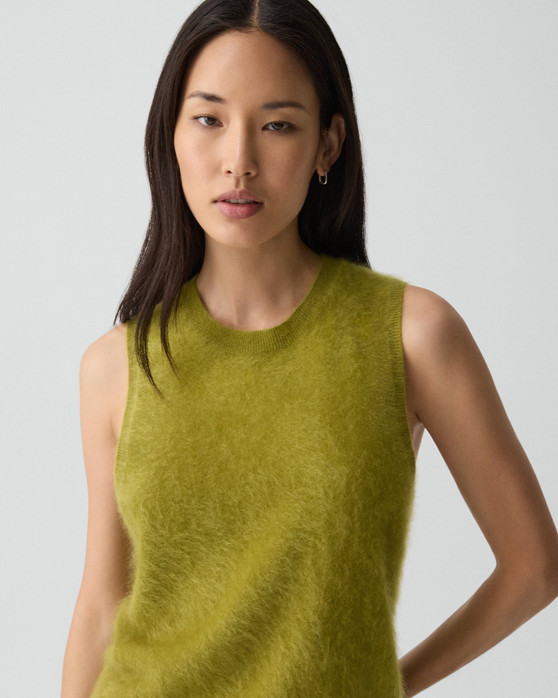 Theory Brushed Top in Airy Cashmere - Dark Pear