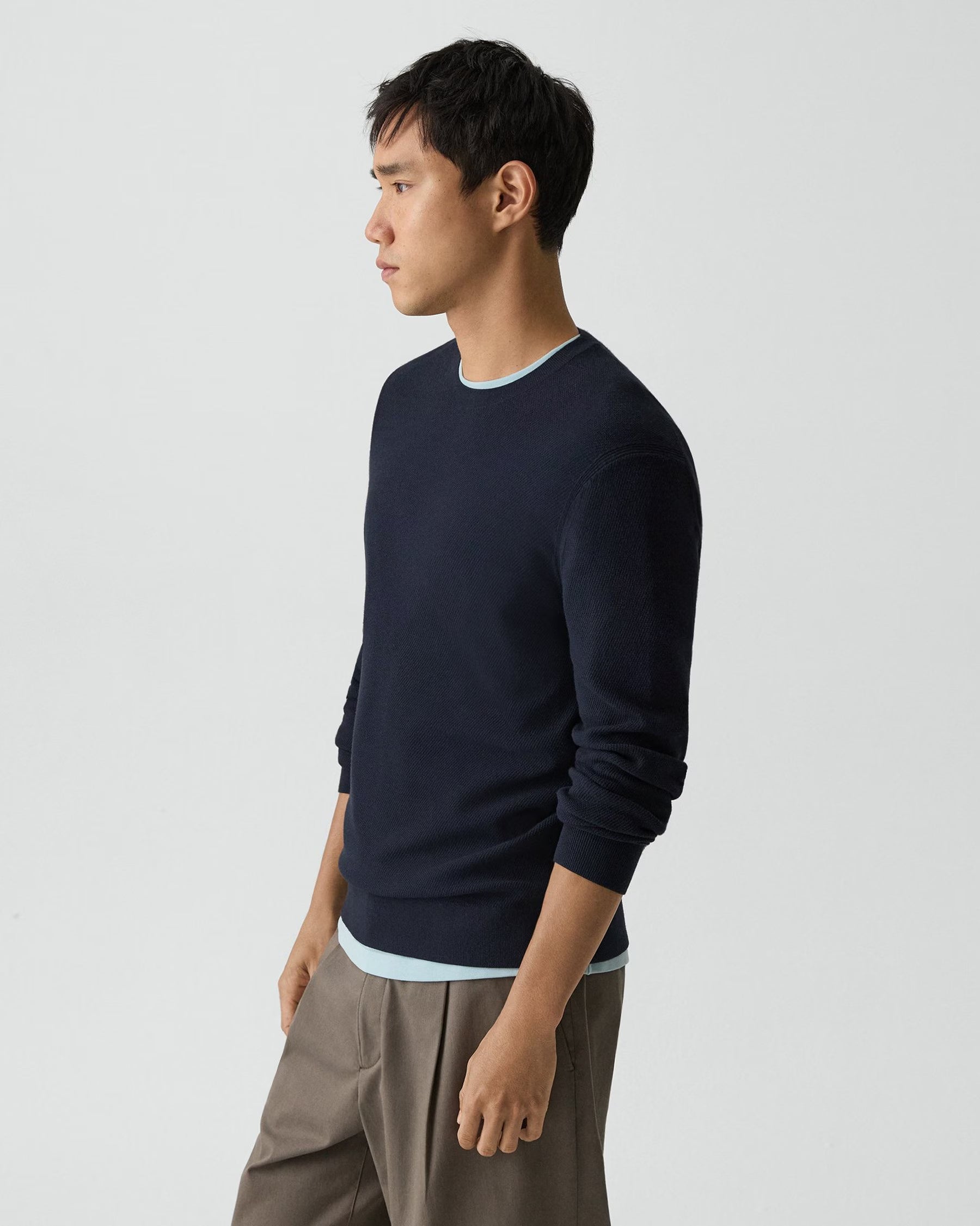 Theory Riland Crewneck Sweater in Light Bilen - Dark Eclipse