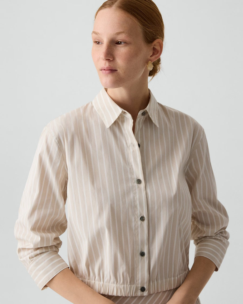 Theory Cropped Shirt in Striped Cotton-Blend - Sand Multi