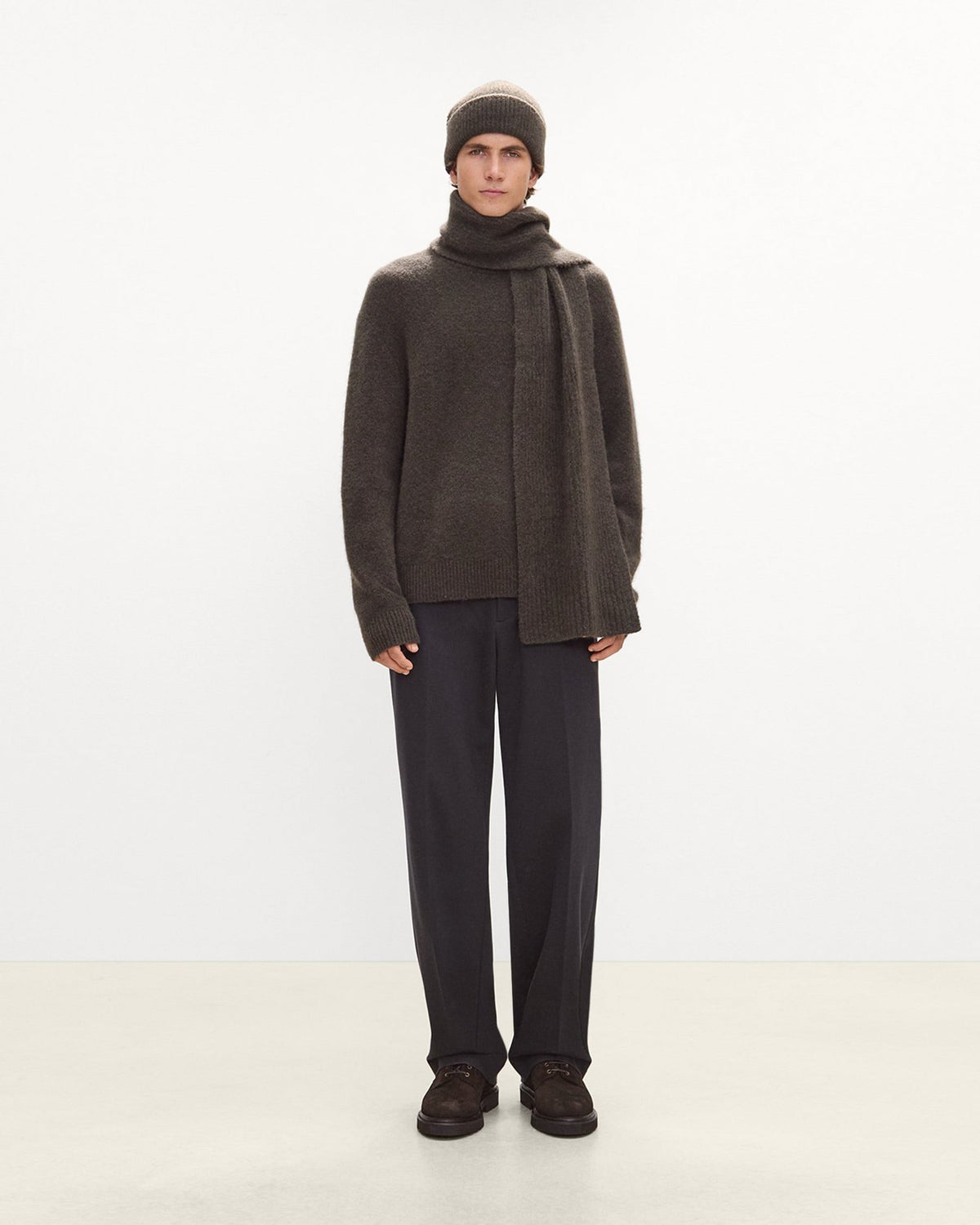 Theory Scarf in Brushed Wool-Yak - Tarmac