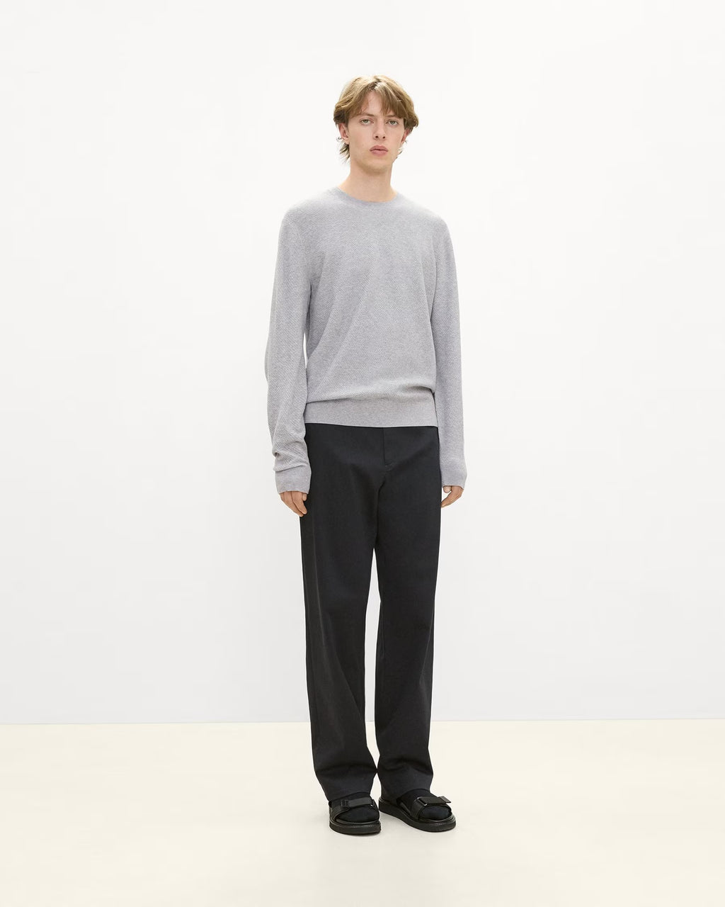 Theory Riland Crewneck Sweater in Light Bilen - Light Heather Grey