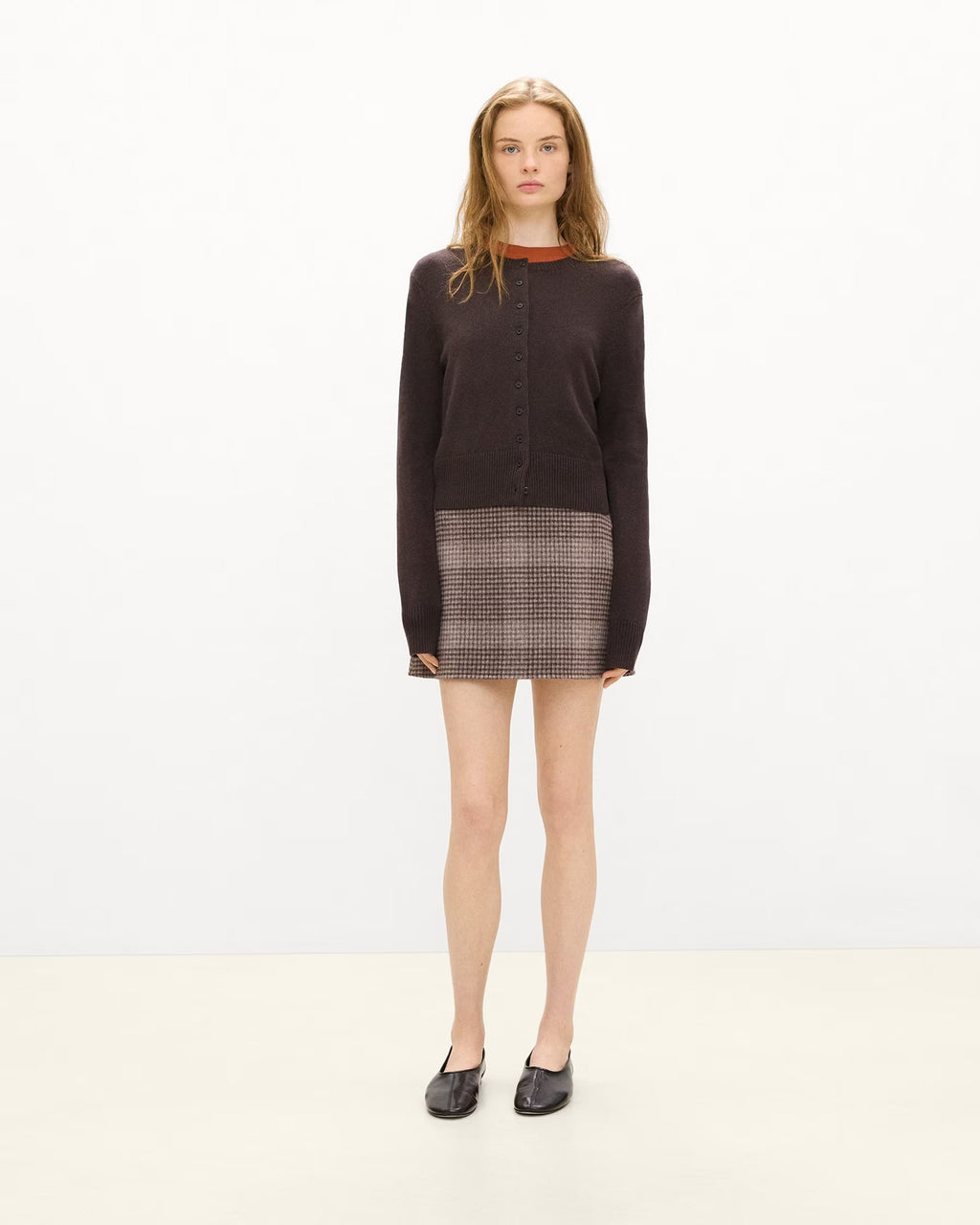 Theory Crewneck Button-Up Cardigan in Cashmere - Cacao