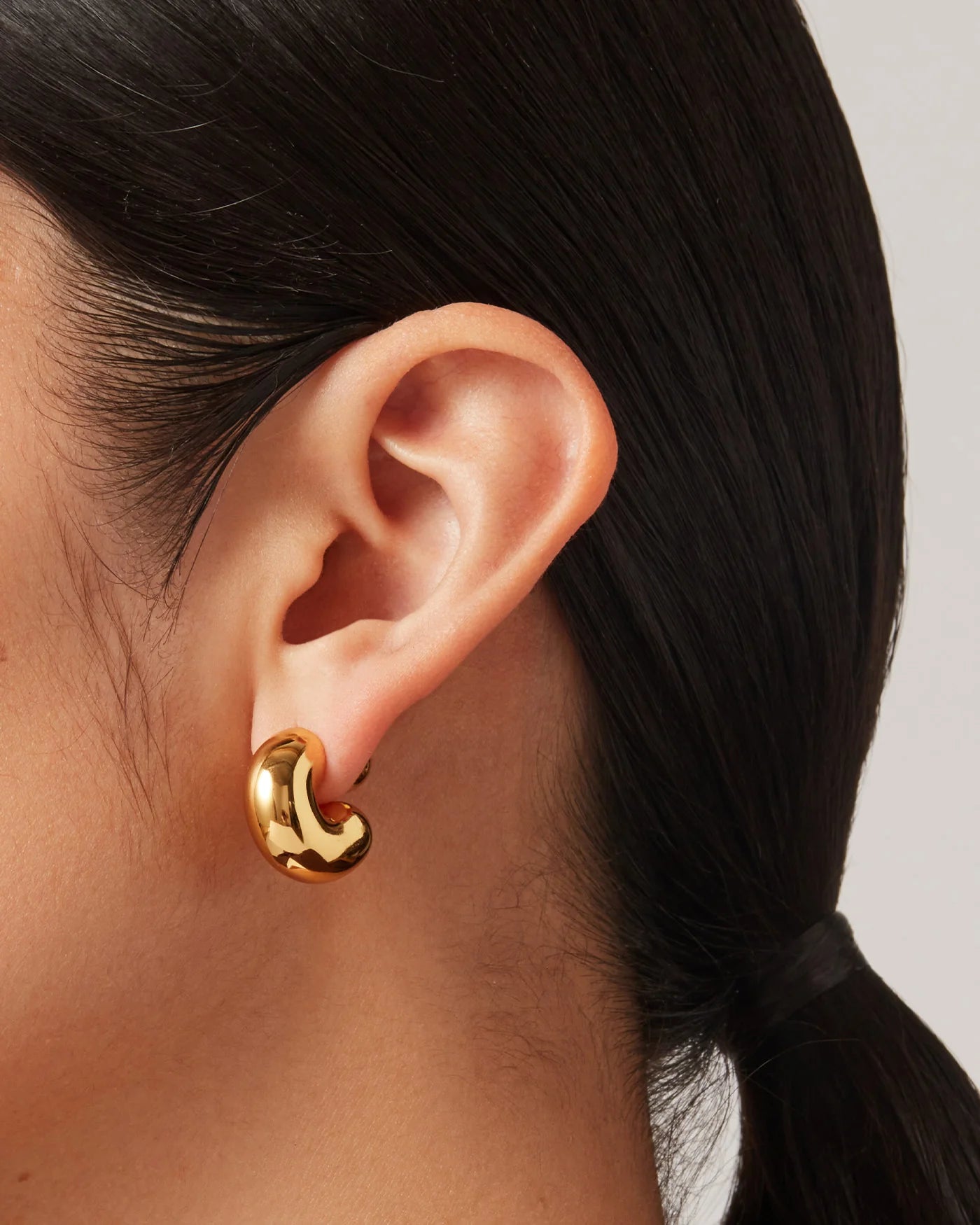 Jenny Bird Tome Hoops - Medium - Gold
