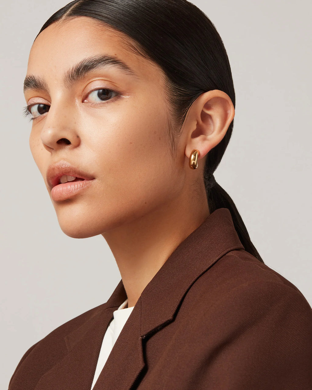 Jenny Bird Tome Hoop Earrings Small- Gold