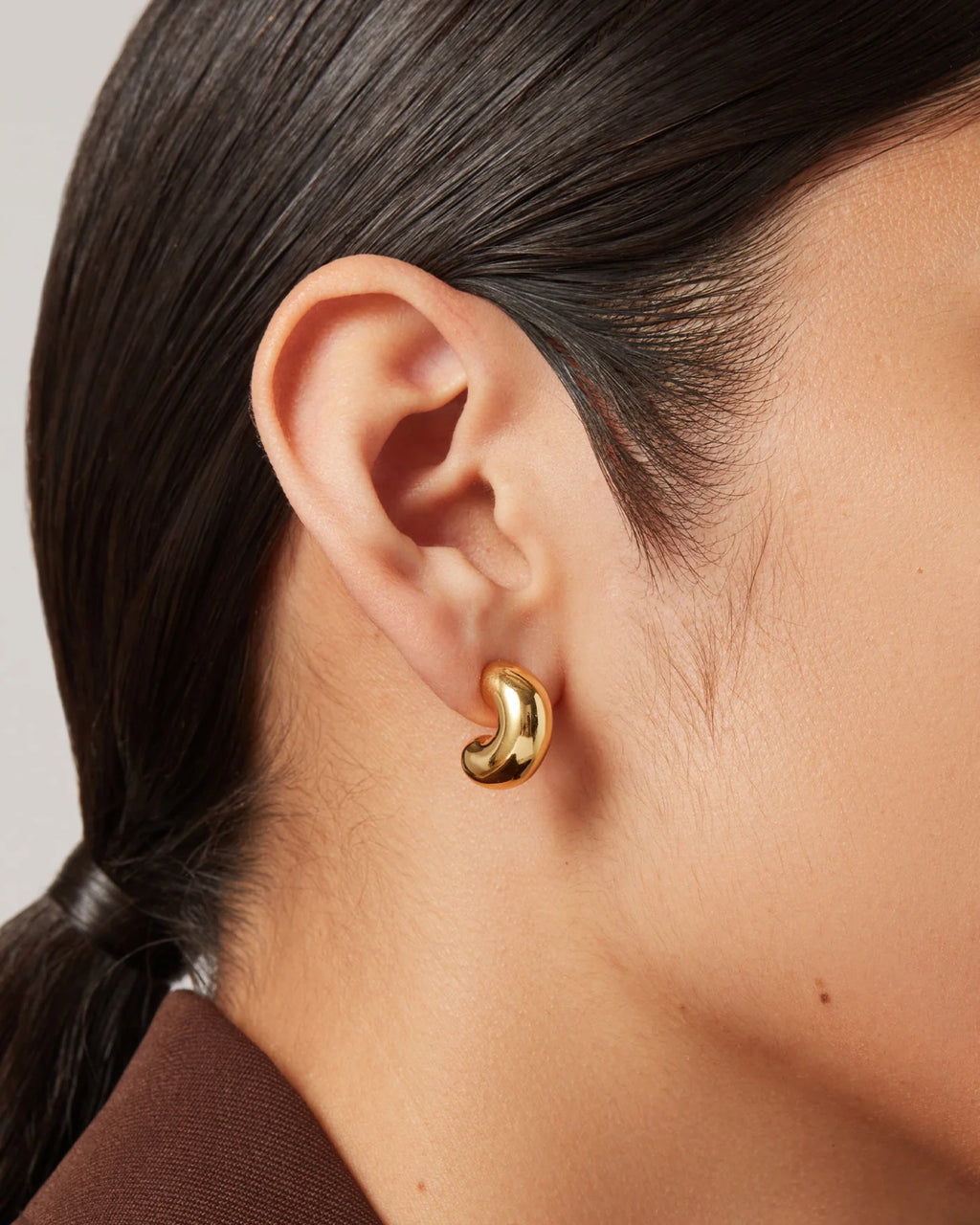Jenny Bird Tome Hoop Earrings Small- Gold