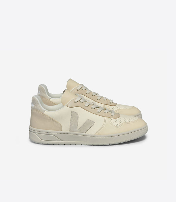 Veja V-10 MULTICO CASHEW PIERRE