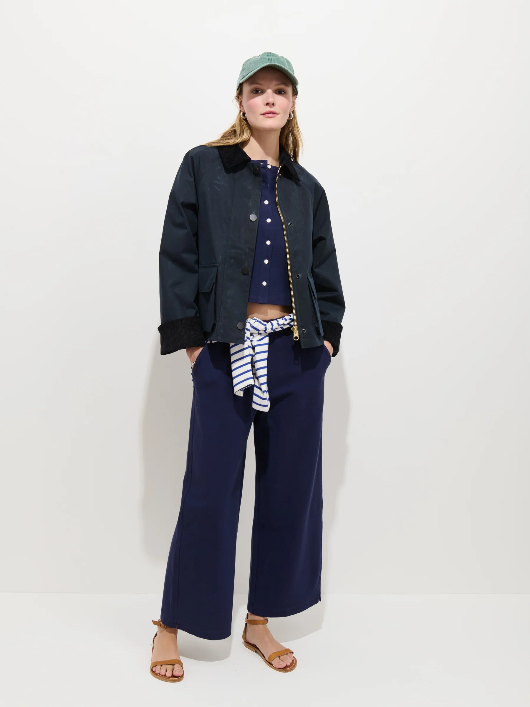 Alex Mill Cropped Chiltern Jacket in Waxed Cotton - Navy