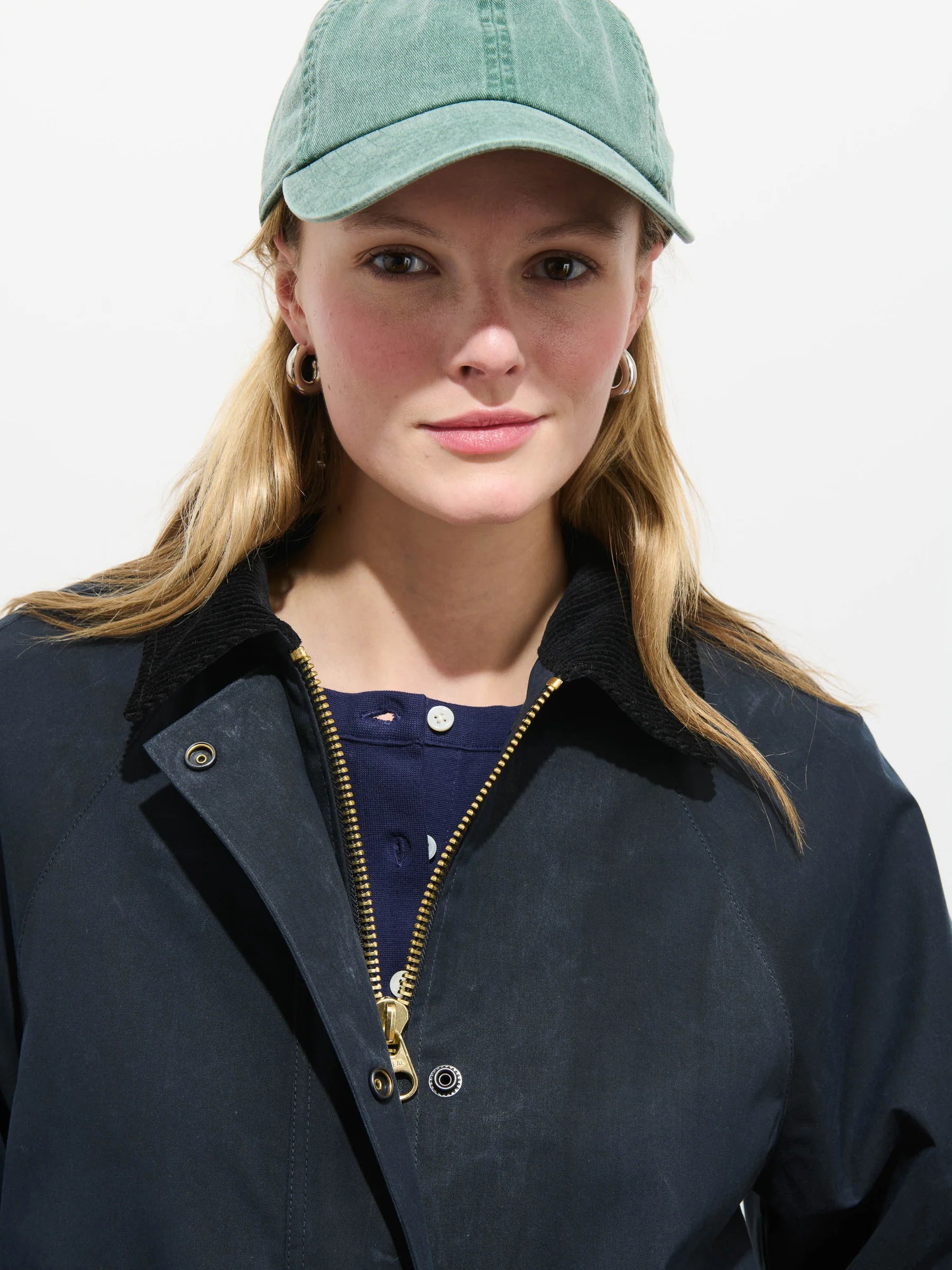 Alex Mill Cropped Chiltern Jacket in Waxed Cotton - Navy