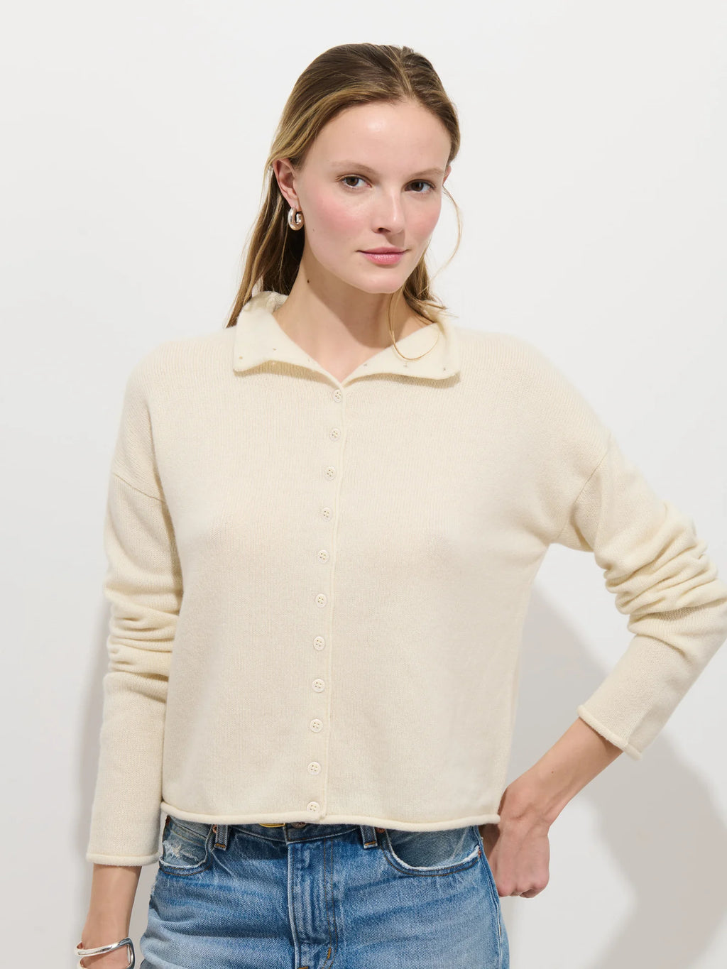 Alex Mill Taylor Cardigan in Washed Cashmere - Cloud