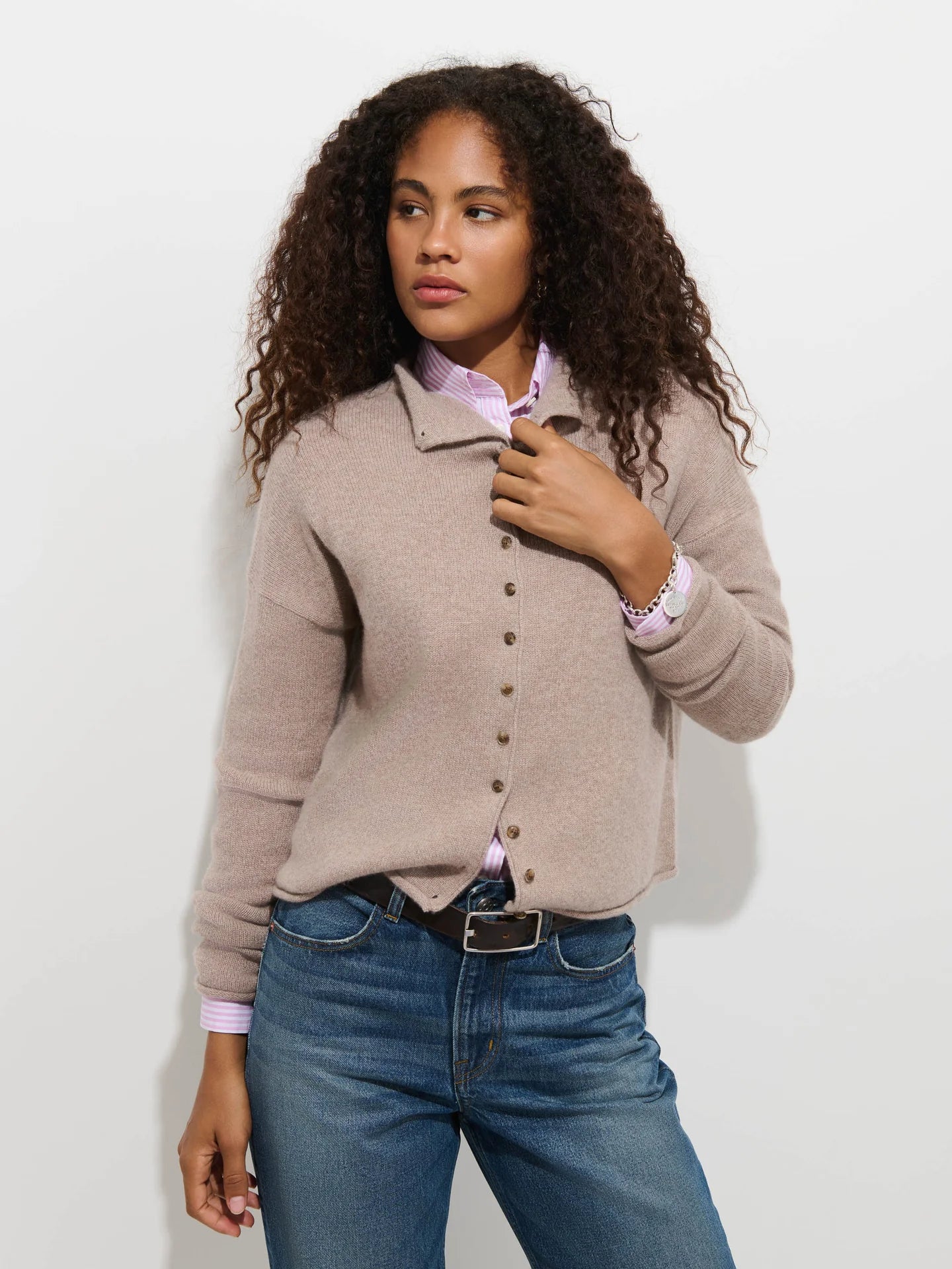 Alex Mill Taylor Cardigan in Washed Cashmere - Toast