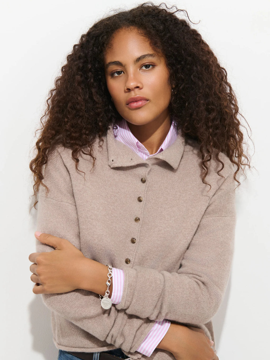 Alex Mill Taylor Cardigan in Washed Cashmere - Toast
