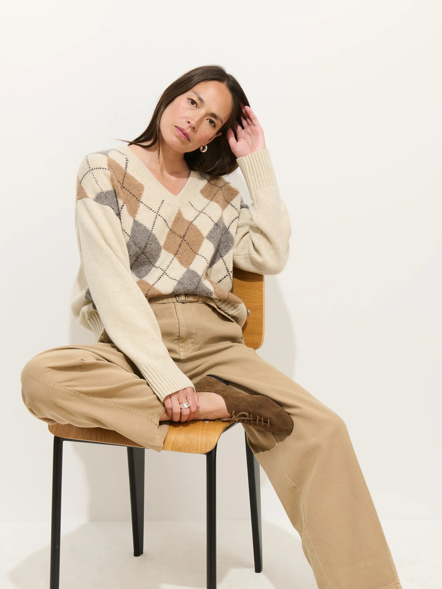 Alex Mill Campbell Argyle V-neck Sweater - Wishbone Multi