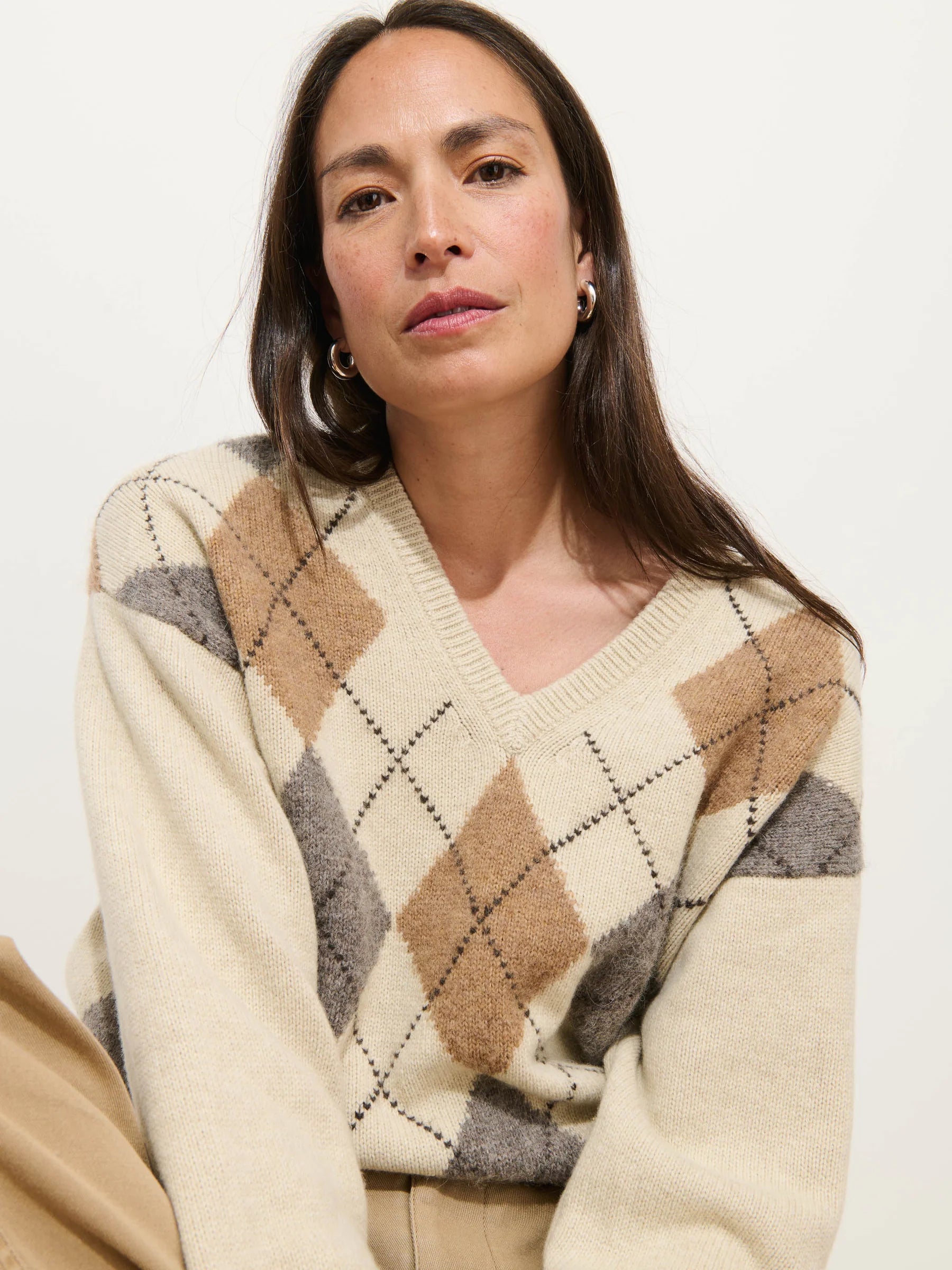 Alex Mill Campbell Argyle V-neck Sweater - Wishbone Multi