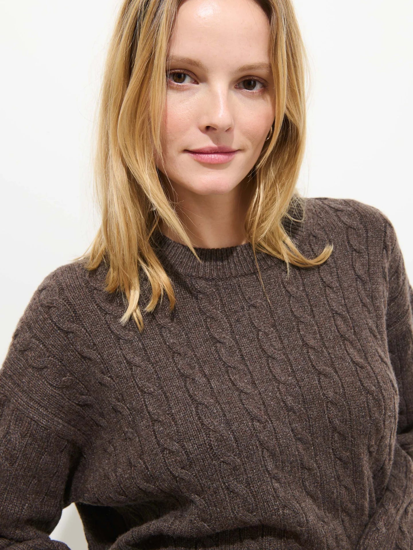 Alex Mill Katherine Cable Sweater In Wool Cotton  - Molasses