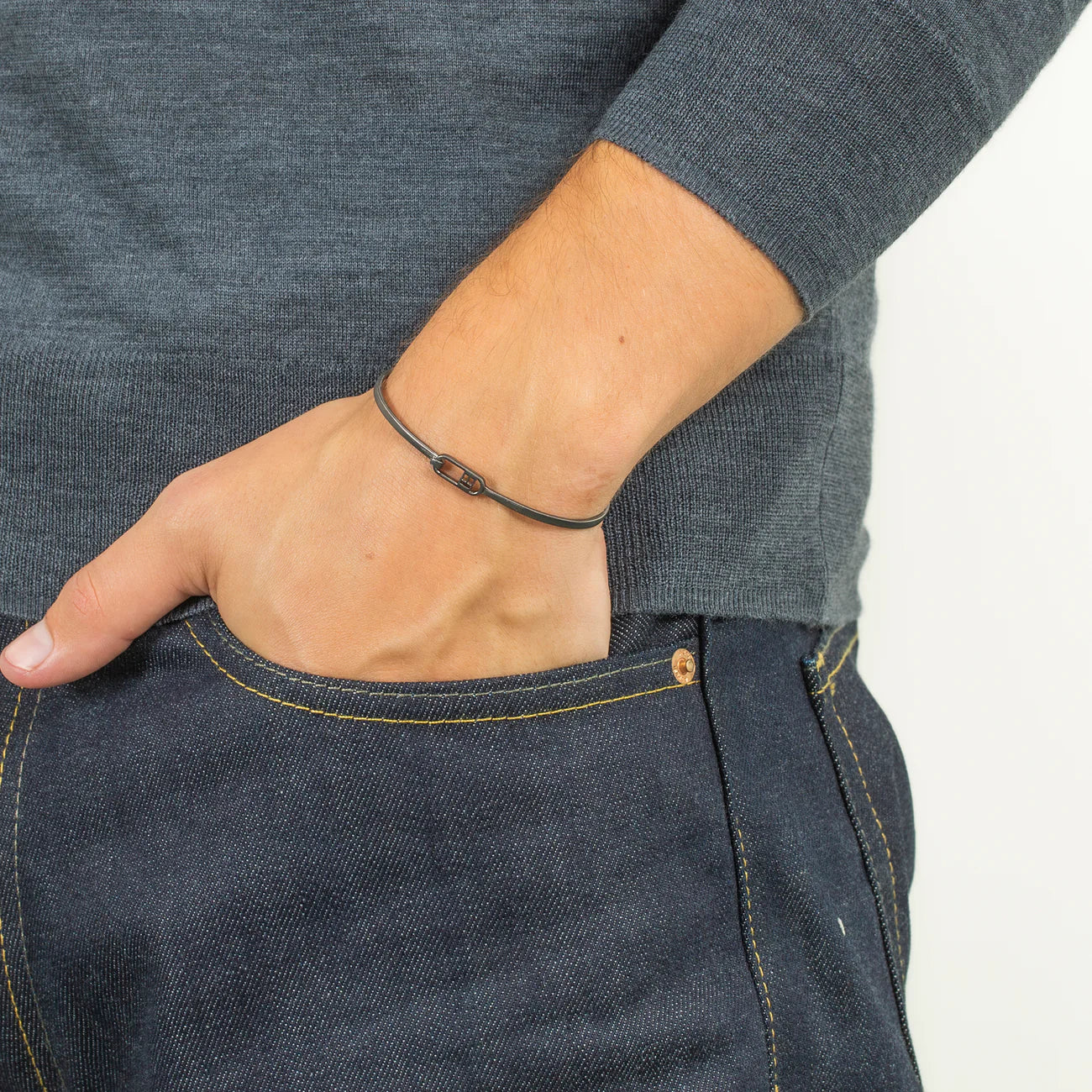 Tateossian T-bangle in Brushed Black Rhodium Plated Sterling Silver