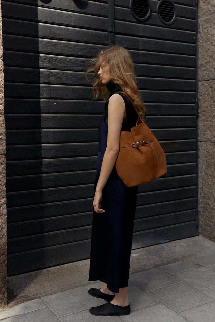 Liffner Large Suede Belted Bucket Bag - Cinnamon