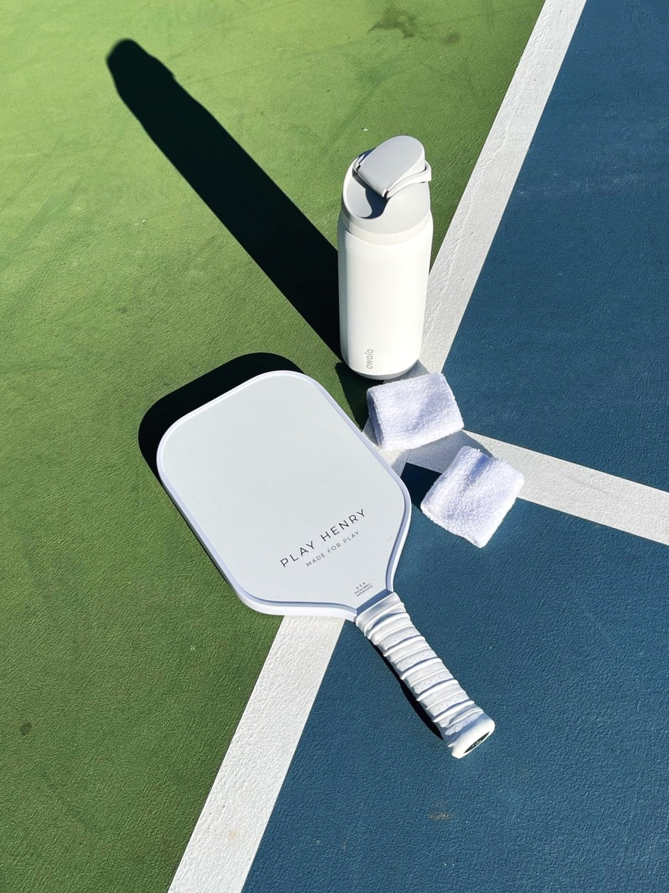 PLAY HENRY "The Hank" Pickleball Paddle in White