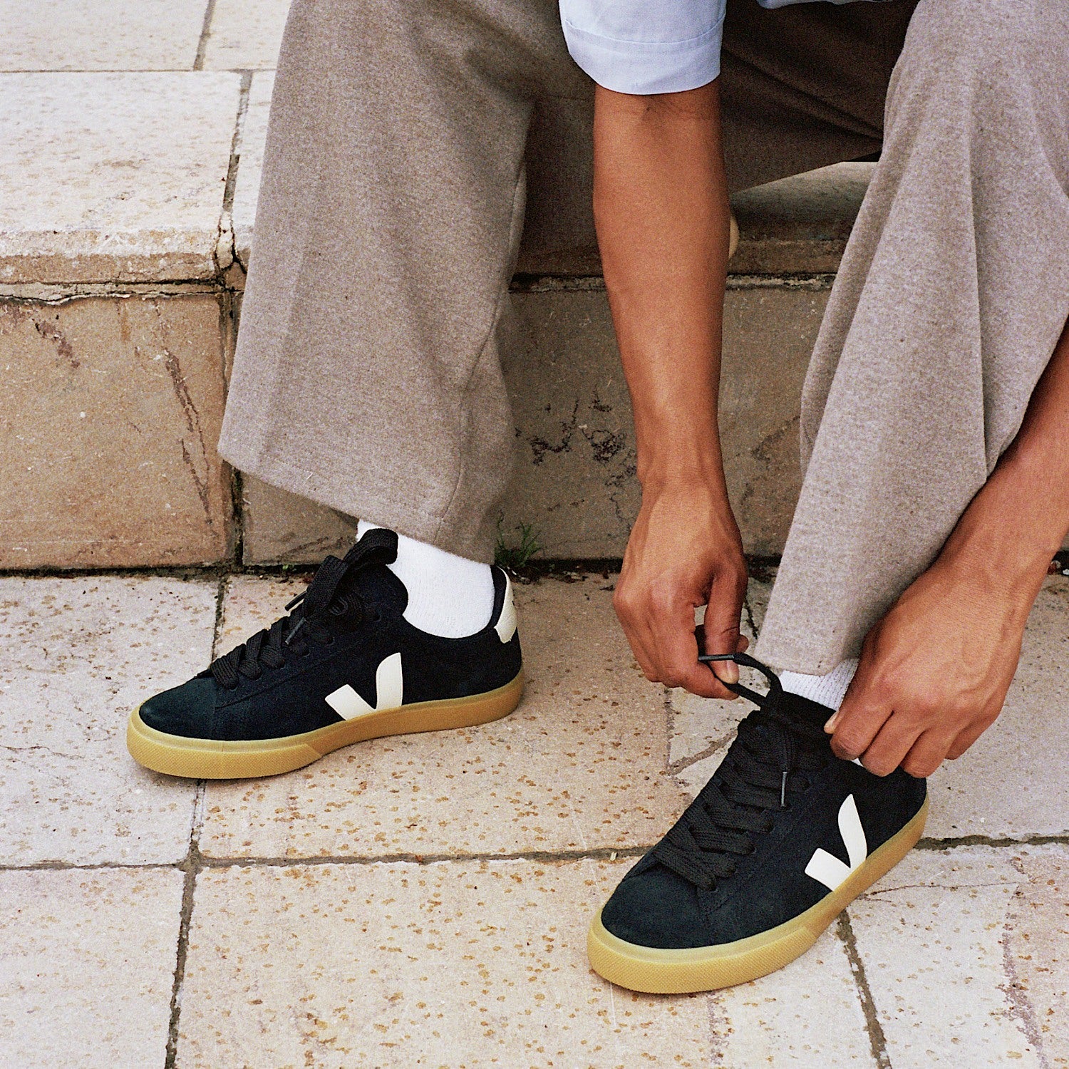 Veja Men's Campo Bold Suede Black Pierre