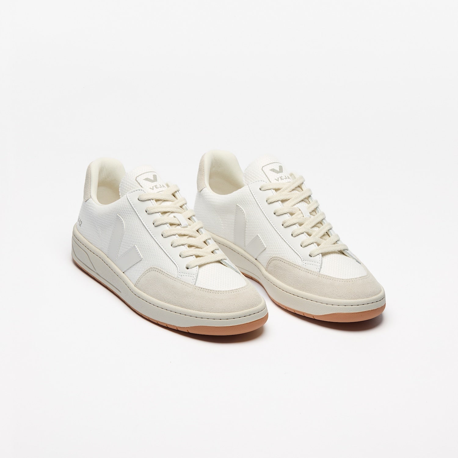 Veja Men's V-12 B-Mesh White Natural