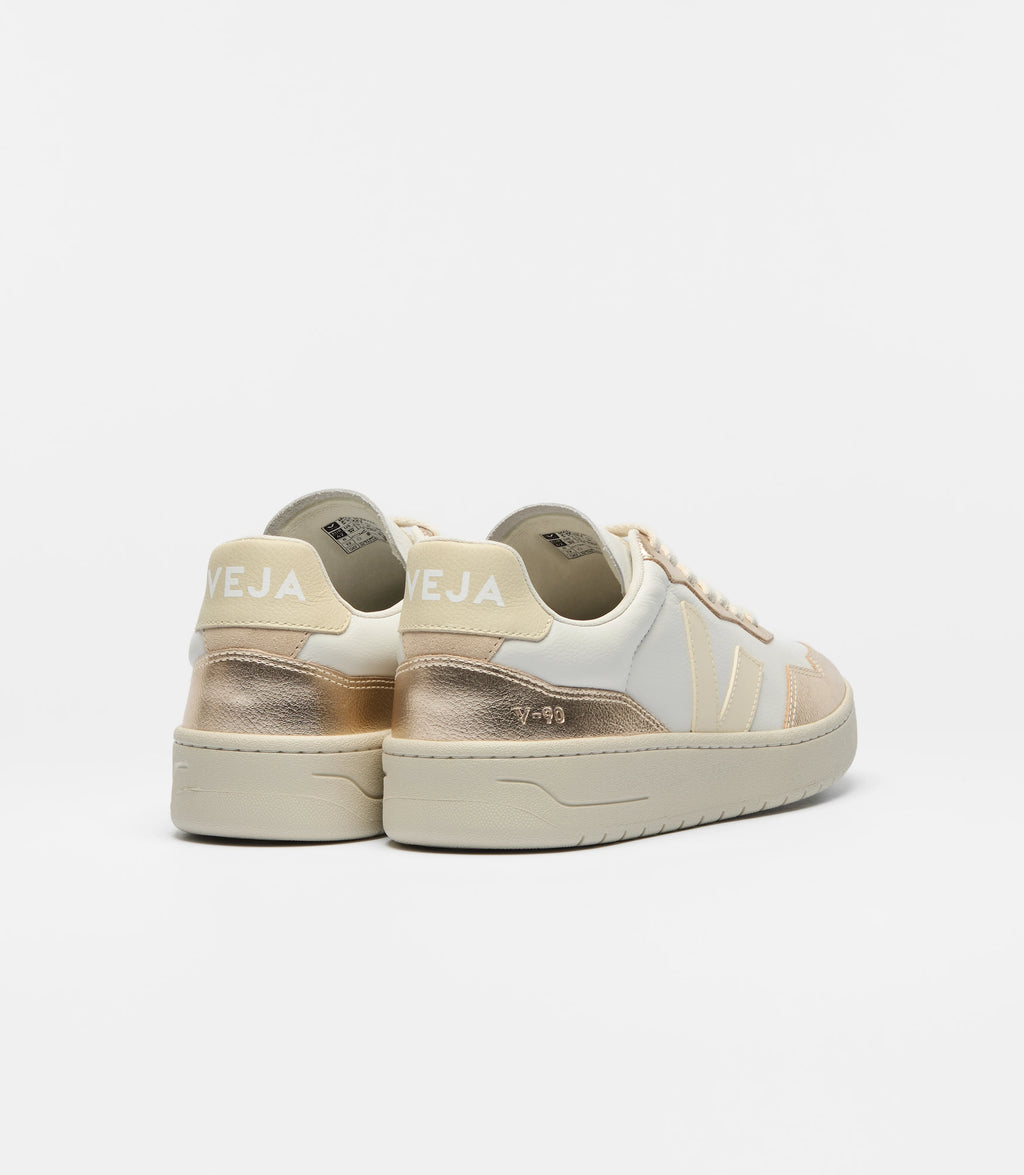 Veja V-90 Leather White Calcaire Platine