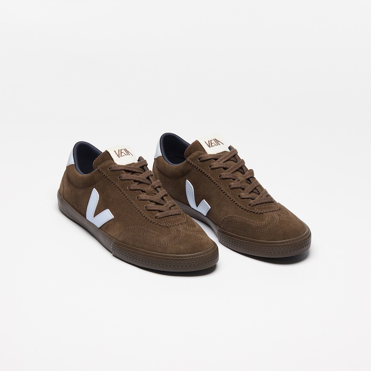 Veja Women's Volley Suede Eagle Swan