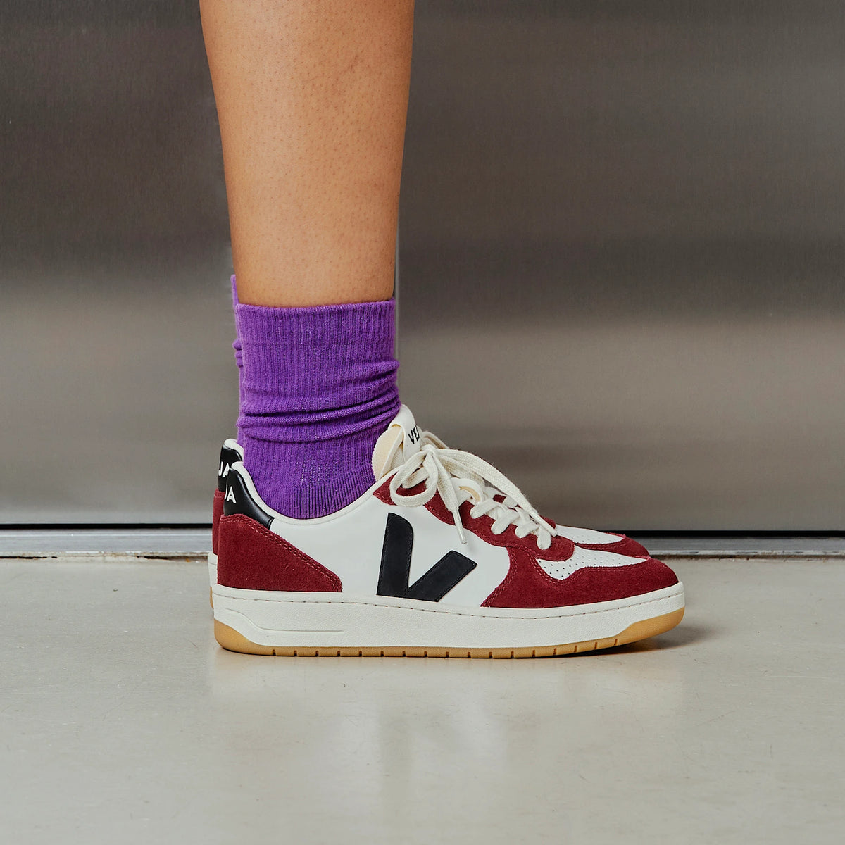 Veja Women's V-10 Leather White Black Amarante