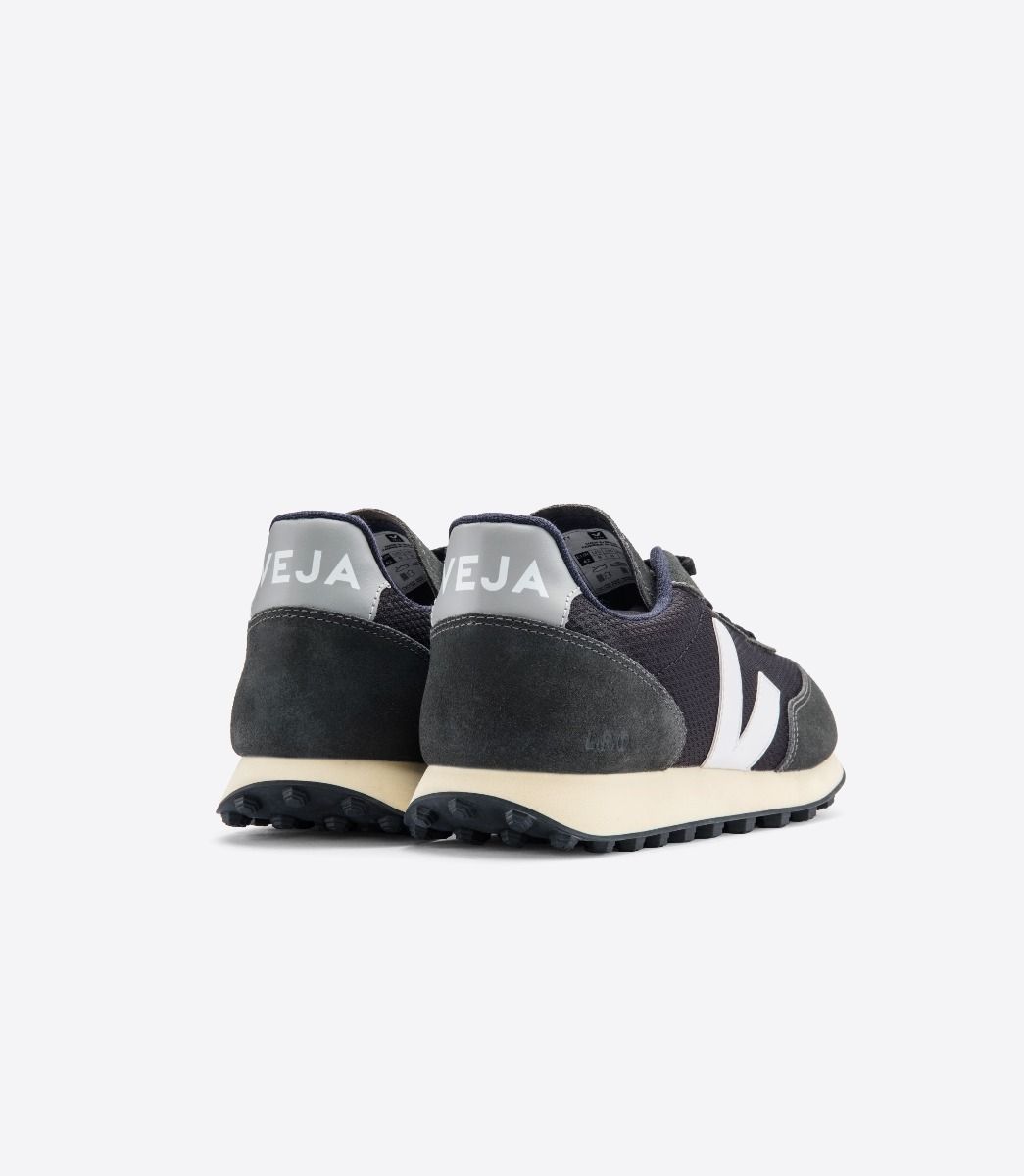 Veja Men Rio Branco Alveomesh Black White Oxford Grey