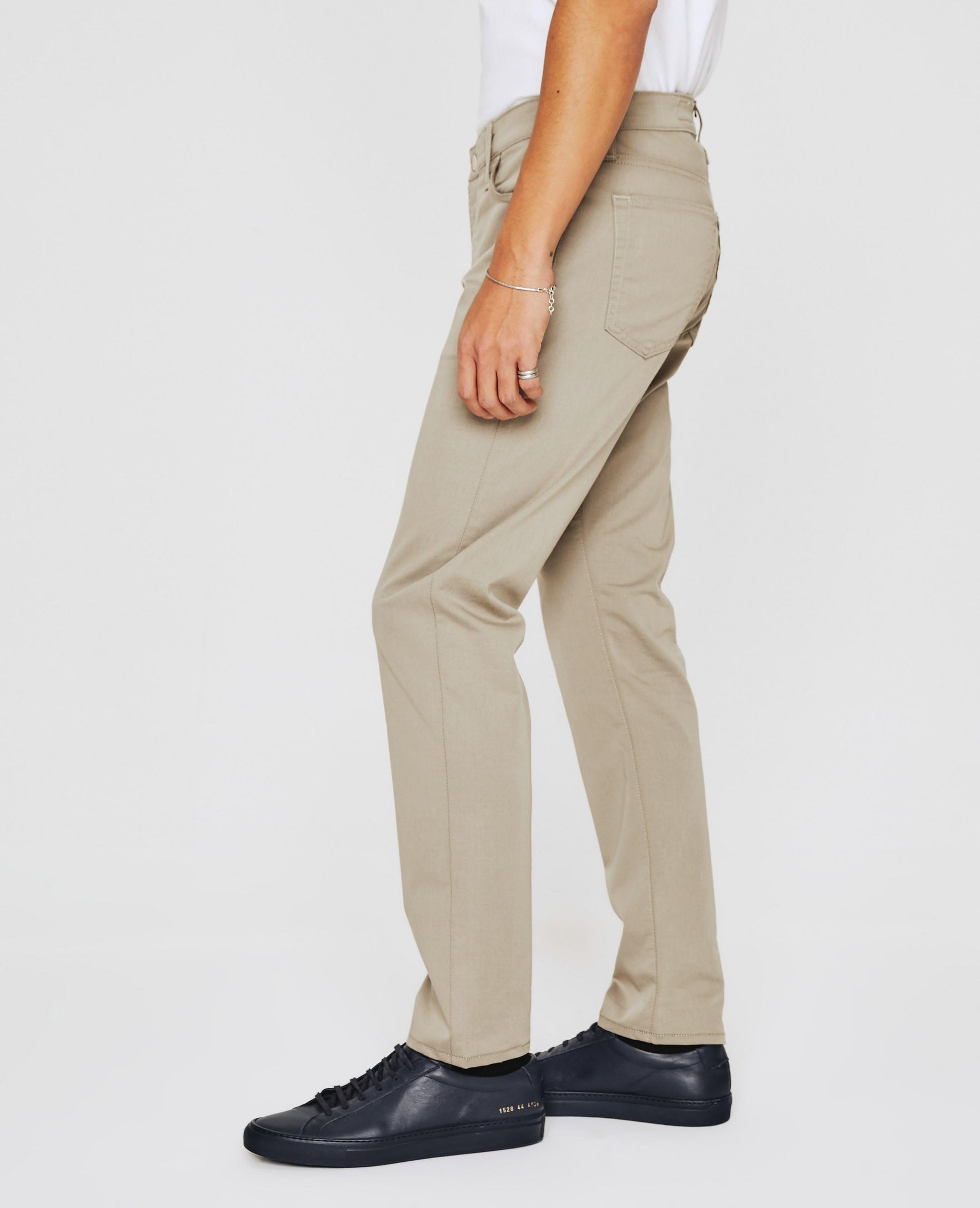 AG Airluxe Tellis  - Dry Dust
