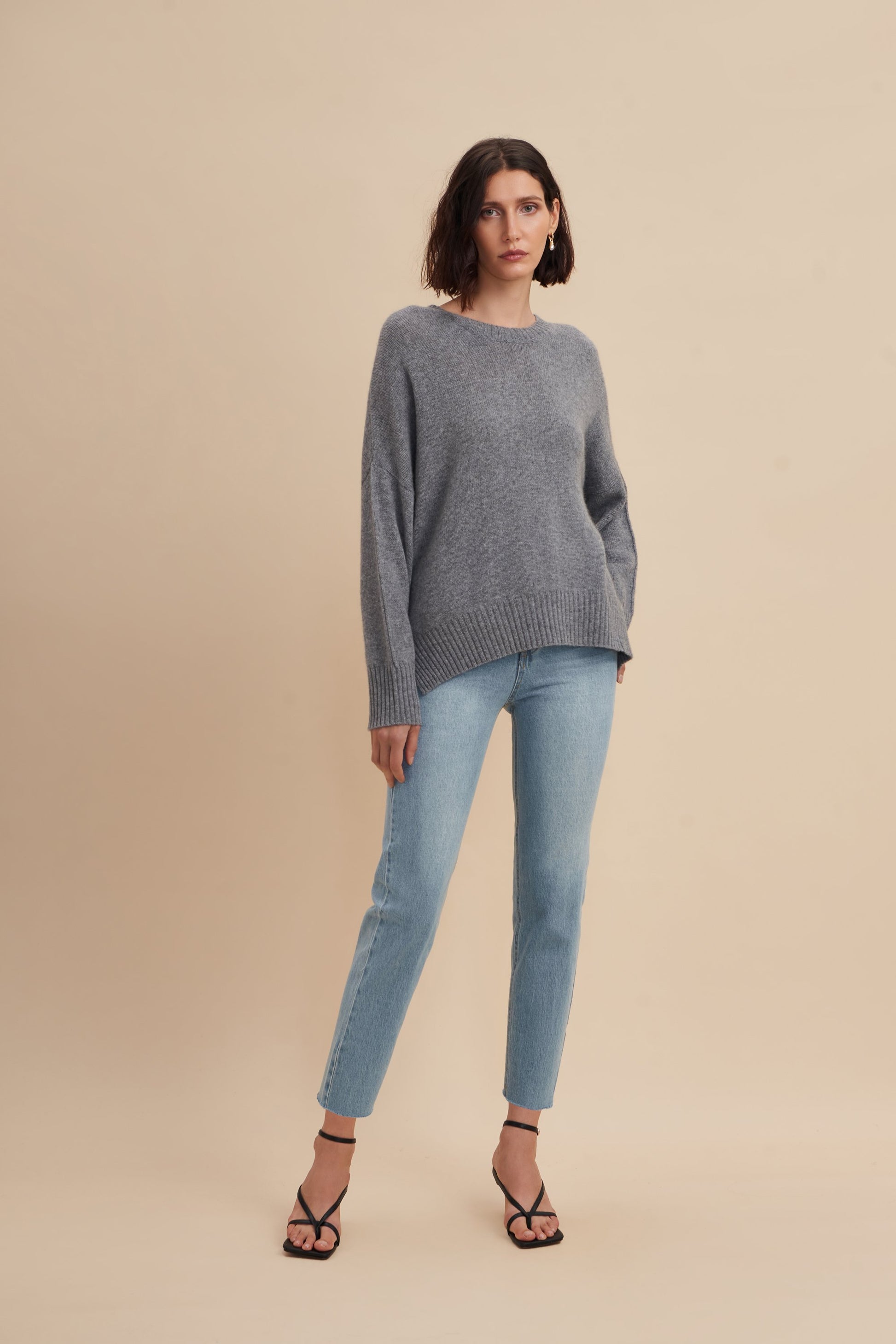 W.Cashmere Joey Oversized Crew Neck Sweater  - Heather Grey