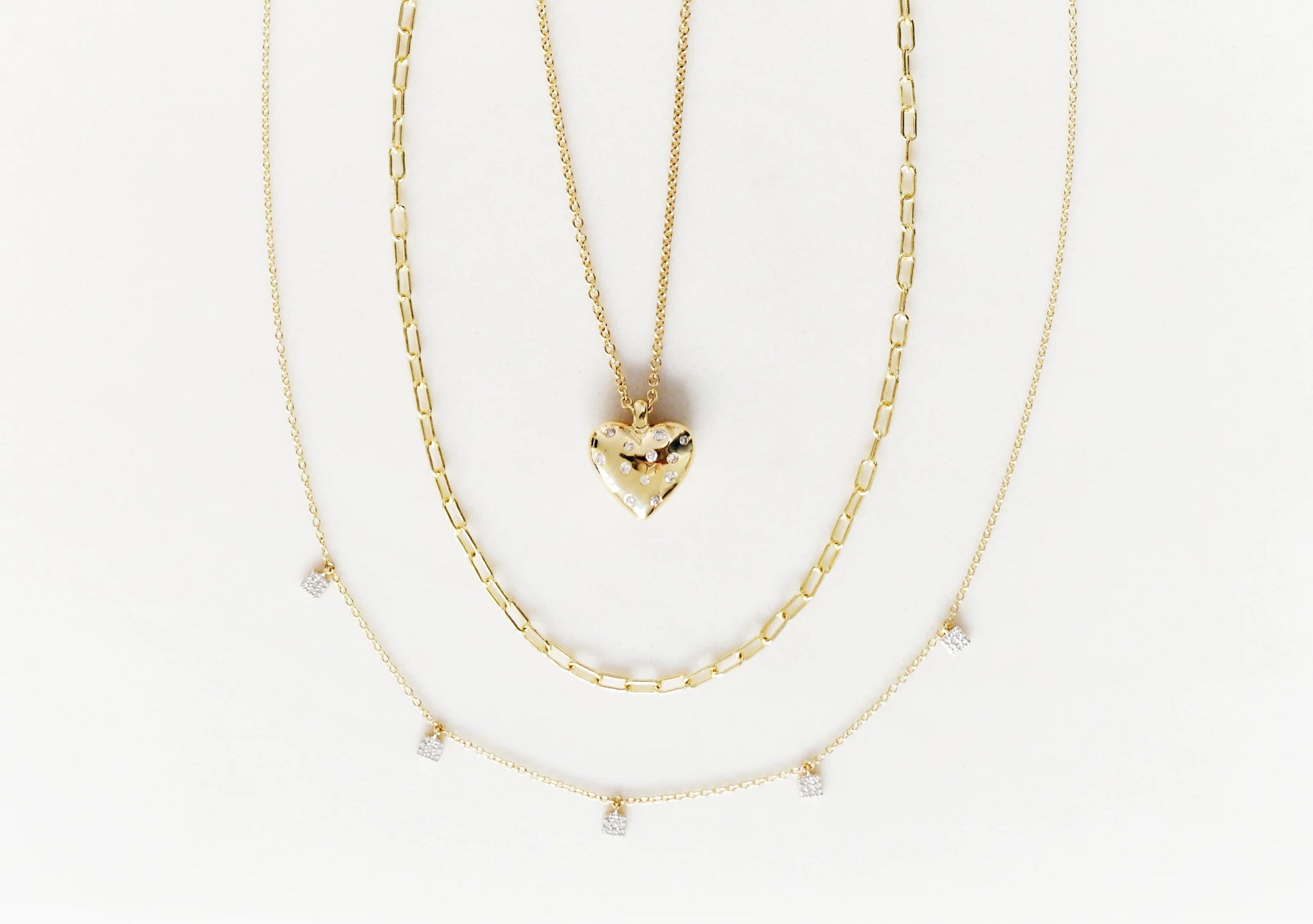 Eriness Gold Paperclip Necklace