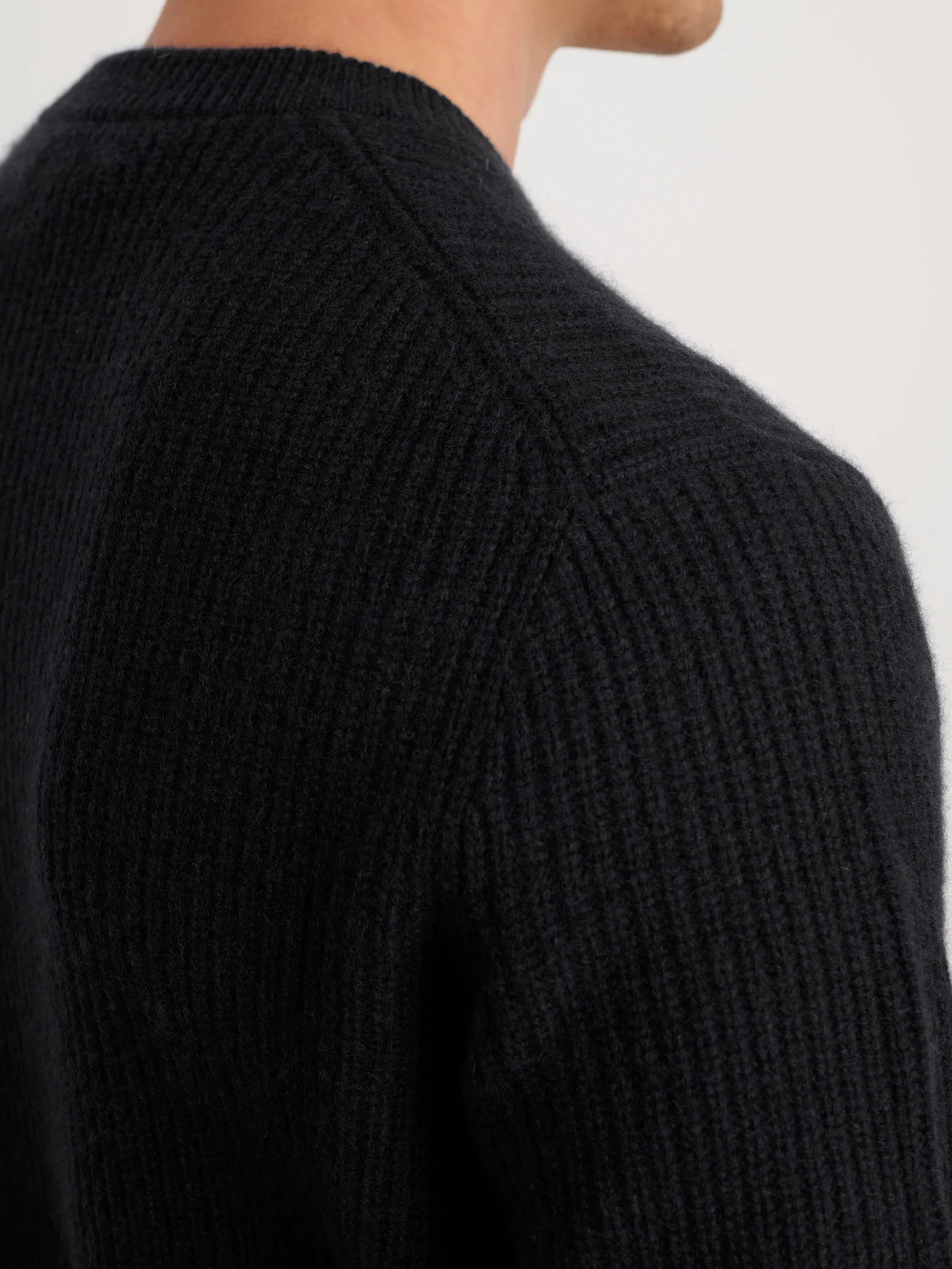Alex Mill Jordan Sweater in Cashmere - Black