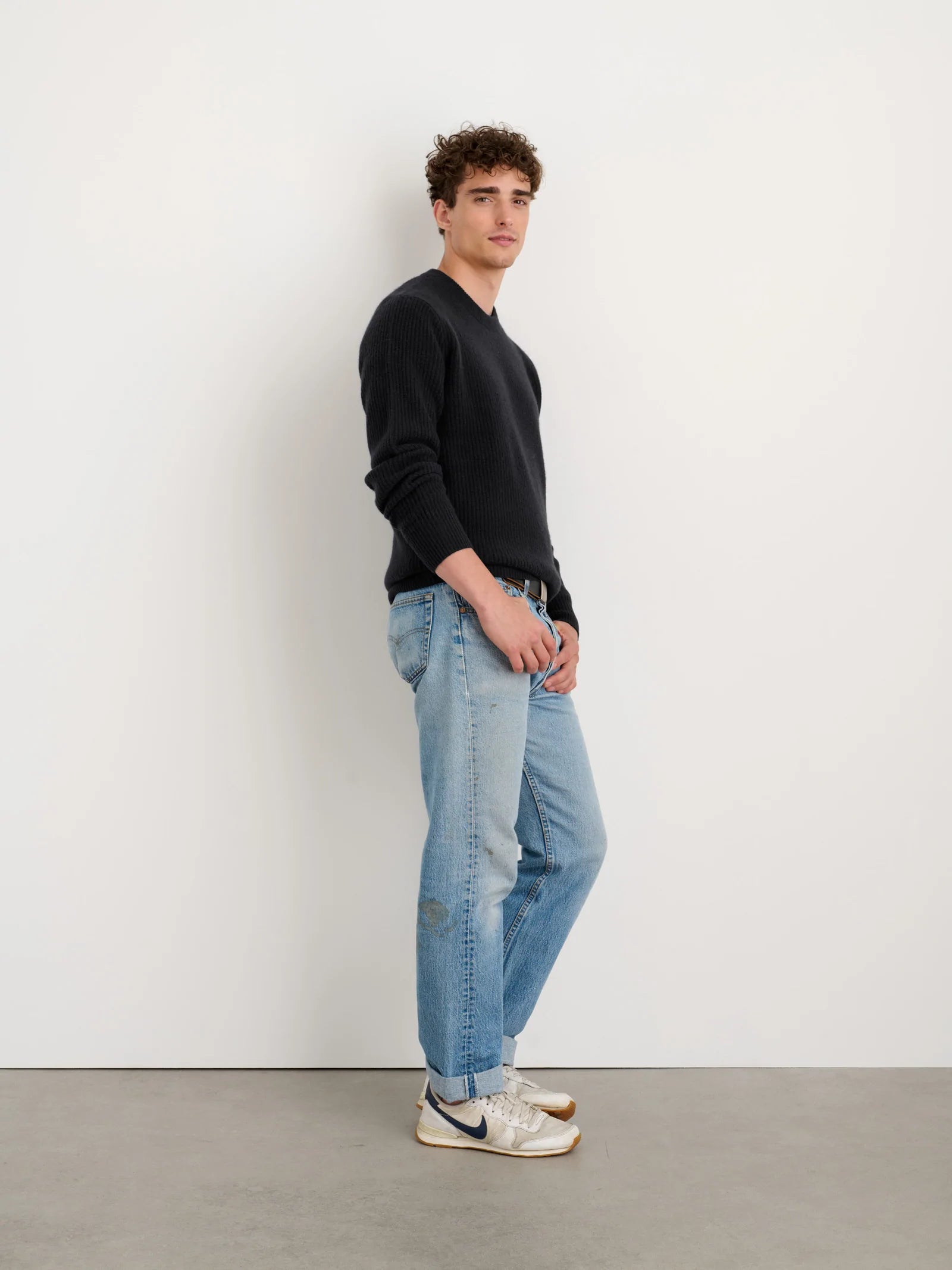 Alex Mill Jordan Sweater in Cashmere - Black