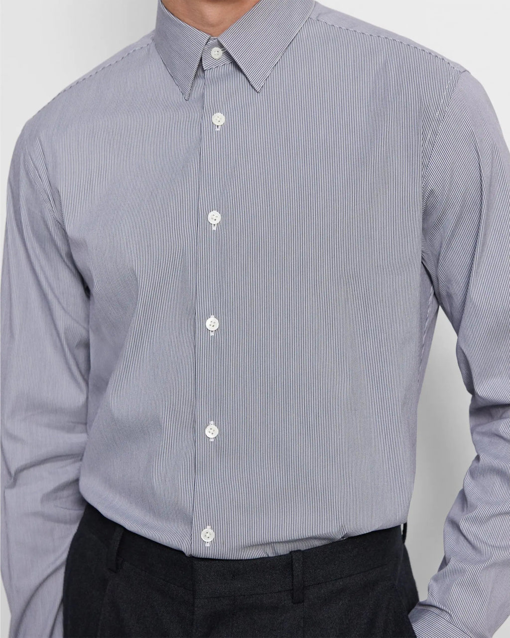 Theory Irving Shirt in Good Cotton - Baltic/White