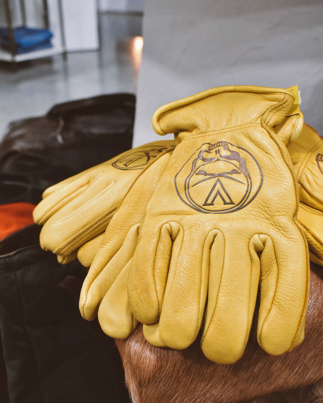 Elk Skin Gloves - Steal Your Face Virginia