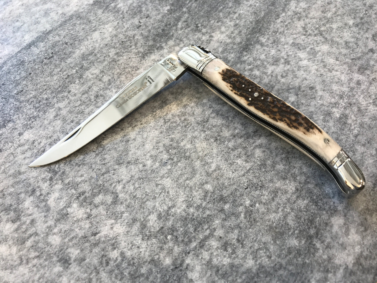 Claude Dozorme Laguiole Classic Pocket Knife StHorn